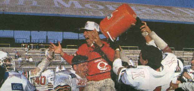 1987 Budwesier Premier Bowl champions Bournemouth Bobcats.jpg (25300 bytes)